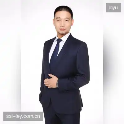 李伟